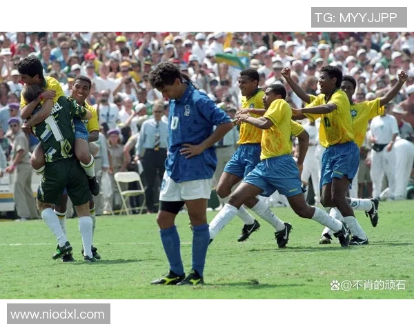 足球传奇:那些改变历史的进球与永恒瞬间 足球传奇:那些改变历史的进球与永恒瞬间