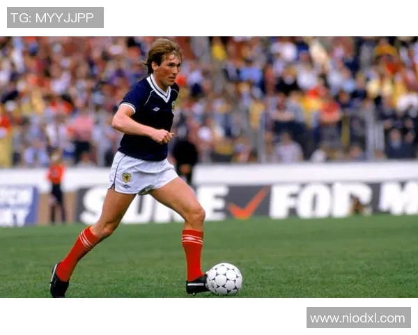 利姓足球明星盘点 从利物浦到世界足坛的闪耀人物 利姓足球明星盘点 从利物浦到世界足坛的闪耀人物